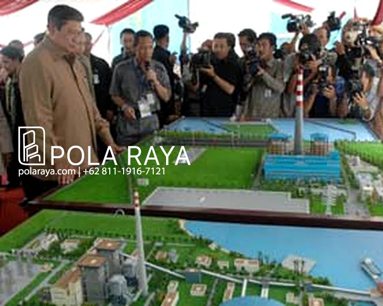 Presidential review of an energy sector scale model.